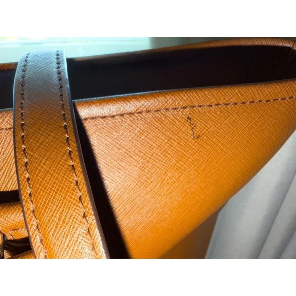 Michael Kors Jet Set Large Saffiano Leather Tote Bag - Luggage Tan